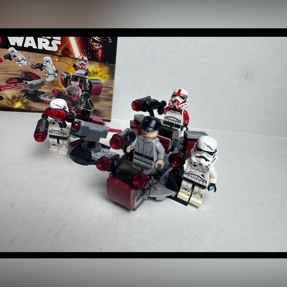 LEGO Star Wars Galactic Empire Battle Pack 75134 - Picture 2 of 6